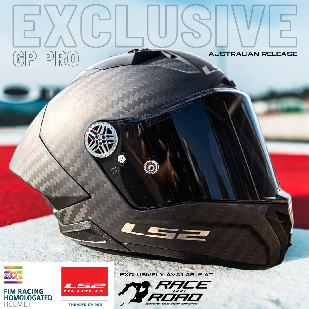 LS2 FF805 THUNDER CARBON GP PRO FIM HOMOLOGATED MATT BLACK